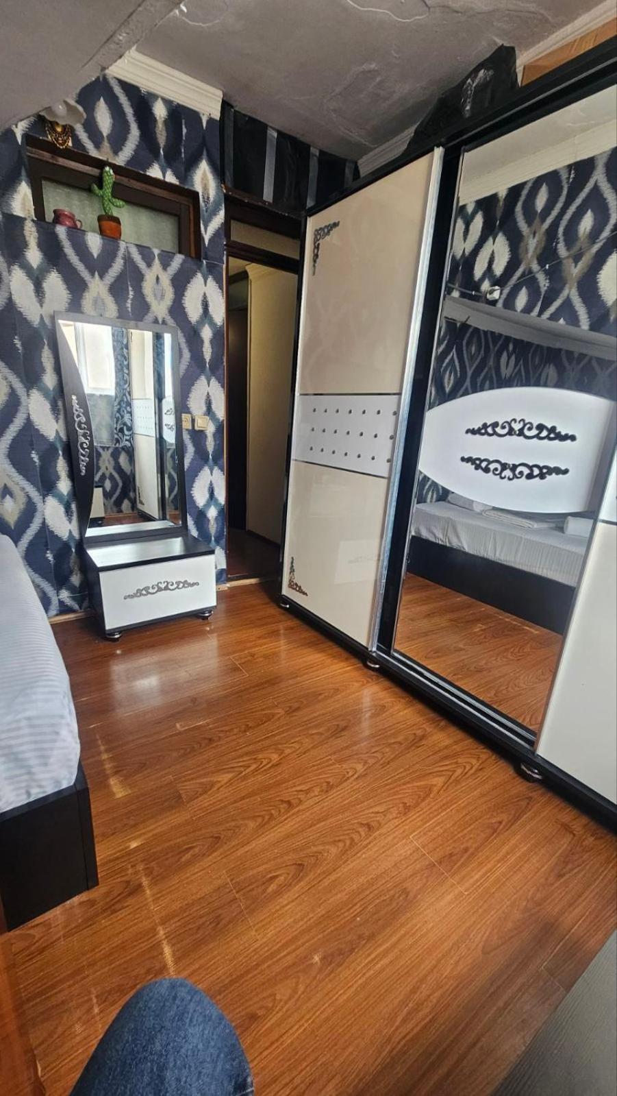 Apartment Zurabi Batumi Rum bild